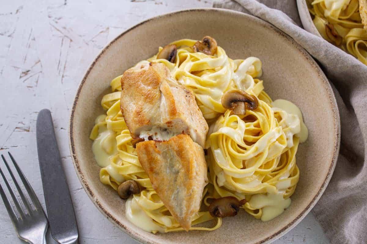 Poulet farci aux Champignons - Recette - Les Commis